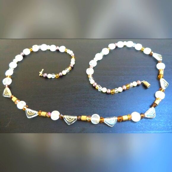 VINTAGE GLASS BEADED 21.5" NECKLACE - Picture 1 of 1